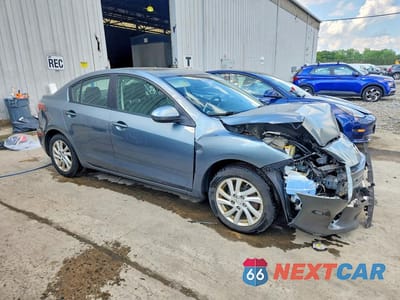 Czwarte zdjęcie samochodu z boku: 2012 MAZDA 3 I VIN:JM1BL1W88C1656013 - miniatura
