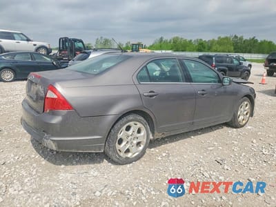Trzecie zdjęcie samochodu z tyłu: 2011 FORD FUSION SE VIN:3FAHP0HAXBR250141 - miniatura