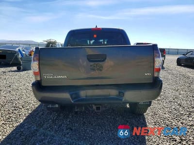 Zdjęcie 6 z 12 samochodu: 2015 TOYOTA TACOMA V6 VIN:3TMLU4EN7FM170455 - miniatura