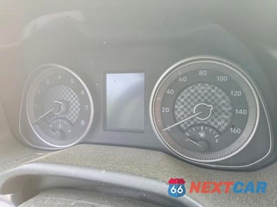 Zdjęcie 9 z 12 samochodu: 2019 HYUNDAI ELANTRA SEL VIN:KMHD84LF8KU759150 - miniatura