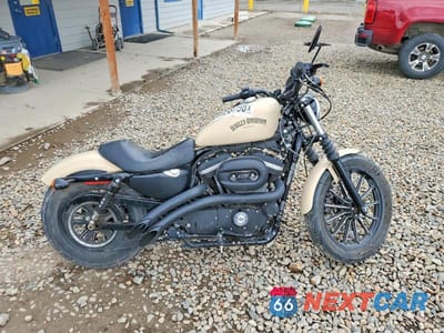 2015 HARLEY-DAVIDSON XL883 IRON 883 1HD4LE216FC437633 - główne zdjęcie licytacji z USA - miniatura