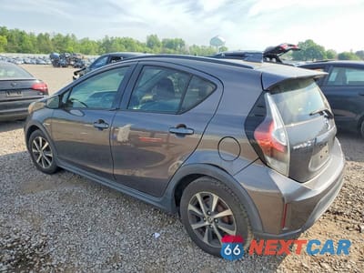Drugie zdjęcie samochodu z przodu: 2018 TOYOTA PRIUS C VIN:JTDKDTB39J1608701 - miniatura