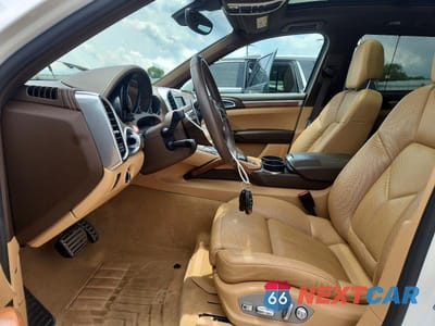 Zdjęcie 7 z 12 samochodu: 2016 PORSCHE CAYENNE SE HYBRID VIN:WP1AE2A21GLA62953 - miniatura