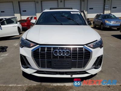 Piąte zdjęcie samochodu w środku: 2020 AUDI Q3 PREMIUM S LINE VIN:WA1DECF38L1021676 - miniatura