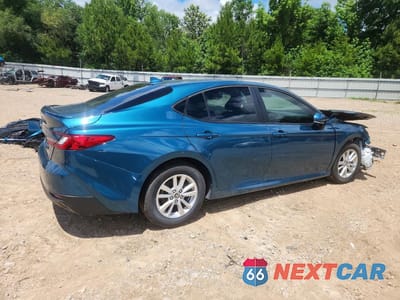 Trzecie zdjęcie samochodu z tyłu: 2025 TOYOTA CAMRY LE VIN:4T1DAACK6SU146704 - miniatura