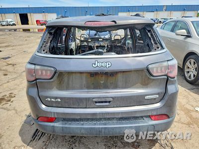 Zdjęcie 6 z 12 samochodu: 2019 JEEP COMPASS LATITUDE VIN:3C4NJDBBXKT648122 - miniatura