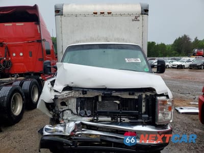 Piąte zdjęcie samochodu w środku: 2016 FORD E450 BOX TRUCK VIN:1FDXE4FS3GDC57782 - miniatura