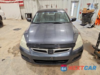 Piąte zdjęcie samochodu w środku: 2007 HONDA ACCORD EX VIN:1HGCM66837A094320 - miniatura