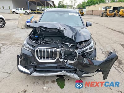 Piąte zdjęcie samochodu w środku: 2026 BMW X1 XDRIVE28I VIN:WBX73EF00T5404016 - miniatura