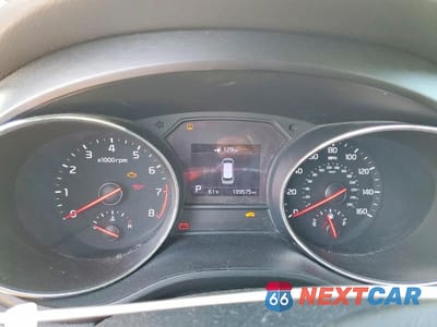 Zdjęcie 9 z 13 samochodu: 2019 KIA SEDONA EX VIN:KNDMB5C16K6562269 - miniatura
