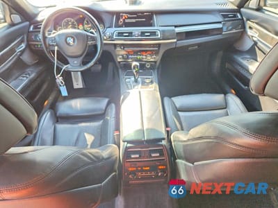 Zdjęcie 8 z 12 samochodu: 2014 BMW 750 LXI VIN:WBAYF8C50ED653819 - miniatura