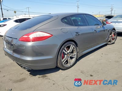Trzecie zdjęcie samochodu z tyłu: 2013 PORSCHE PANAMERA GTS VIN:WP0AF2A75DL076568 - miniatura