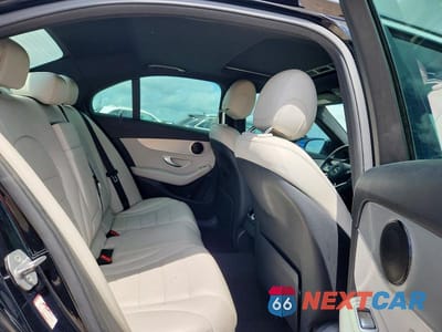 Zdjęcie 10 z 12 samochodu: 2018 MERCEDES-BENZ C 300 VIN:55SWF4JB5JU246804 - miniatura
