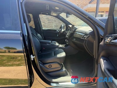 Piąte zdjęcie samochodu w środku: 2017 MERCEDES-BENZ GLS 450 4MATIC VIN:4JGDF6EE9HA837080 - miniatura
