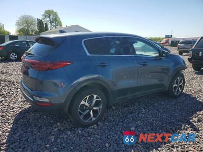 Trzecie zdjęcie samochodu z tyłu: 2021 KIA SPORTAGE LX VIN:KNDPMCAC1M7861097 - miniatura
