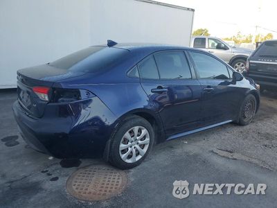 Trzecie zdjęcie samochodu z tyłu: 2021 TOYOTA COROLLA LE VIN:JTDEPMAEXMJ127518 - miniatura