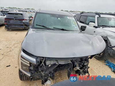 Piąte zdjęcie samochodu w środku: 2025 NISSAN ARMADA SL VIN:JN8AY3BA7S9000648 - miniatura