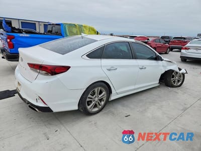 Trzecie zdjęcie samochodu z tyłu: 2018 HYUNDAI SONATA SEL VIN:5NPE34AF0JH641855 - miniatura
