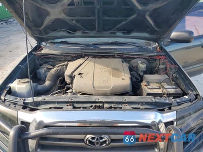 Zdjęcie 11 z 12 samochodu: 2010 TOYOTA TACOMA DOUBLE CAB VIN:3TMLU4EN0AM045984 - miniatura