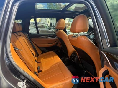 Zdjęcie 9 z 12 samochodu: 2019 BMW X3 XDRIVE30I VIN:5UXTR9C55KLR04358 - miniatura