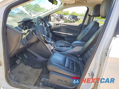 Zdjęcie 7 z 13 samochodu: 2015 FORD ESCAPE SE VIN:1FMCU9G95FUB08220 - miniatura