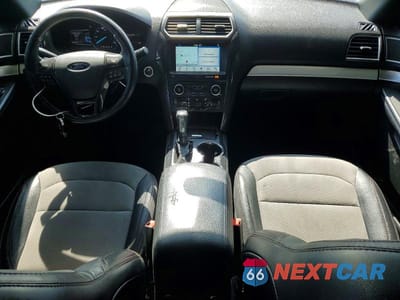 Zdjęcie 8 z 13 samochodu: 2017 FORD EXPLORER XLT VIN:1FM5K7D83HGE12498 - miniatura