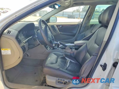 Zdjęcie 7 z 12 samochodu: 2004 VOLVO XC70 VIN:YV1SZ59H941127425 - miniatura
