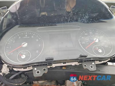 Zdjęcie 9 z 12 samochodu: 2019 KIA SORENTO LX V6 VIN:5XYPG4A58KG440914 - miniatura