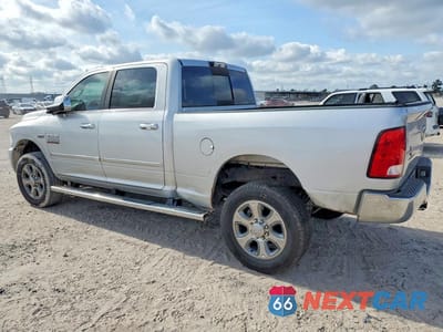Drugie zdjęcie samochodu z przodu: 2018 RAM 2500 SLT VIN:3C6UR5DJ9JG160504 - miniatura