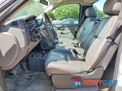 Zdjęcie 7 z 12 samochodu: 2013 CHEVROLET SILVERADO K2500 HEAVY DUTY VIN:1GC0KVCGXDF238294 - miniatura