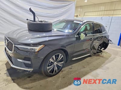 2023 VOLVO XC60 PLUS YV4L12RN3P1354231 - główne zdjęcie licytacji z USA - miniatura