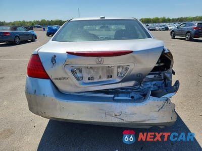 Zdjęcie 6 z 13 samochodu: 2006 HONDA ACCORD EX VIN:1HGCM56846A170491 - miniatura