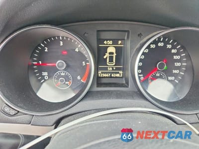 Zdjęcie 9 z 12 samochodu: 2014 VOLKSWAGEN GOLF VIN:WVWDM7AJ9EW000203 - miniatura