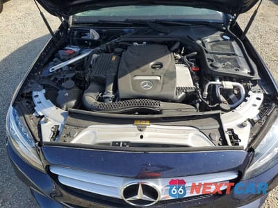 Zdjęcie 11 z 12 samochodu: 2015 MERCEDES-BENZ C 300 4MATIC VIN:55SWF4KB1FU019082 - miniatura