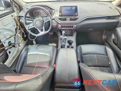 Zdjęcie 8 z 12 samochodu: 2020 NISSAN ALTIMA SR VIN:1N4BL4CV3LC132063 - miniatura