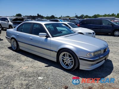 Czwarte zdjęcie samochodu z boku: 2001 BMW 740 I AUTOMATIC VIN:WBAGG83421DN83170 - miniatura