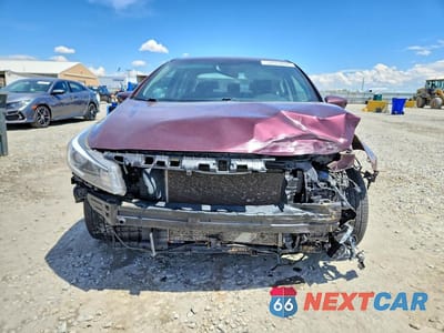 Piąte zdjęcie samochodu w środku: 2017 KIA FORTE LX VIN:3KPFK4A73HE148525 - miniatura
