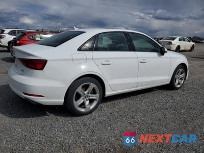 Trzecie zdjęcie samochodu z tyłu: 2017 AUDI A3 PREMIUM VIN:WAUAUGFF4H1057138 - miniatura