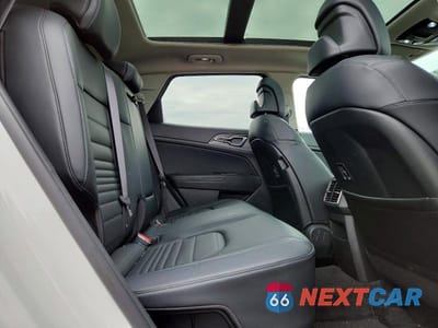 Zdjęcie 11 z 13 samochodu: 2023 KIA SPORTAGE SX PRESTIGE VIN:KNDPXCAG5P7036291 - miniatura