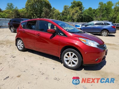 Czwarte zdjęcie samochodu z boku: 2016 NISSAN VERSA NOTE SL VIN:3N1CE2CP4GL403093 - miniatura