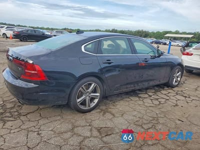 Trzecie zdjęcie samochodu z tyłu: 2018 VOLVO S90 T5 MOMENTUM VIN:LVY982MK4JP028280 - miniatura