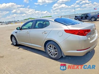 Drugie zdjęcie samochodu z przodu: 2013 KIA OPTIMA LX VIN:KNAGM4A70D5390996 - miniatura
