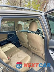 Zdjęcie 6 z 10 samochodu: 2011 TOYOTA RAV4 BASE VIN:2T3BF4DV4BW176634 - miniatura