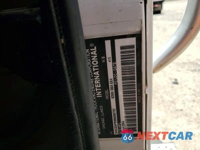 Zdjęcie 10 z 10 samochodu: 2005 INTERNATIONAL 9200I SEMI TRUCK VIN:3HSCEAPR95N056792 - miniatura