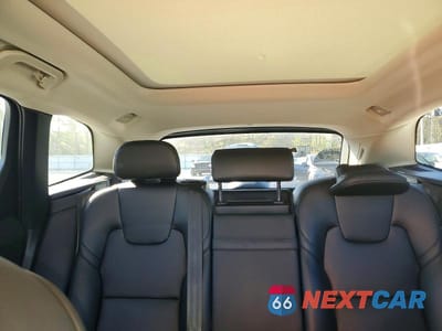 Zdjęcie 10 z 14 samochodu: 2023 VOLVO XC60 ULTIMATE VIN:YV4L12DV3P1198151 - miniatura