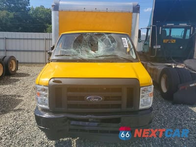 Piąte zdjęcie samochodu w środku: 2024 FORD E350 BOX TRUCK VIN:1FDWE3FN2RDD09471 - miniatura