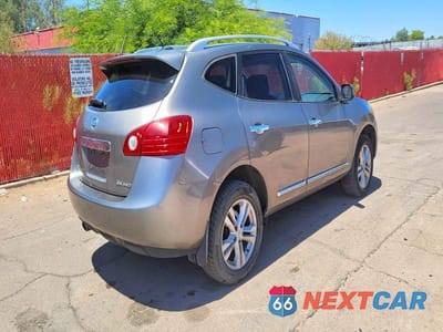 Czwarte zdjęcie samochodu z boku: 2012 NISSAN ROGUE S VIN:JN8AS5MV3CW717175 - miniatura
