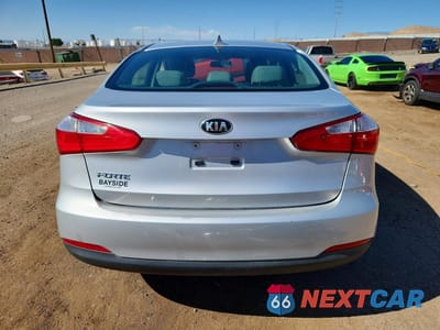 Zdjęcie 6 z 13 samochodu: 2016 KIA FORTE LX VIN:KNAFK4A66G5511513 - miniatura