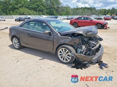 Czwarte zdjęcie samochodu z boku: 2015 VOLKSWAGEN EOS KOMFORT VIN:WVWBW8AHXFV005633 - miniatura