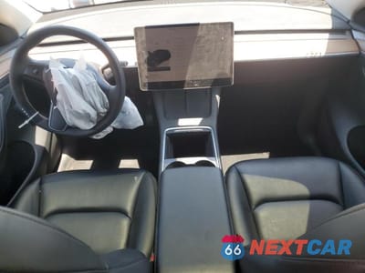 Zdjęcie 8 z 13 samochodu: 2023 TESLA MODEL Y VIN:7SAYGAEE5PF858586 - miniatura